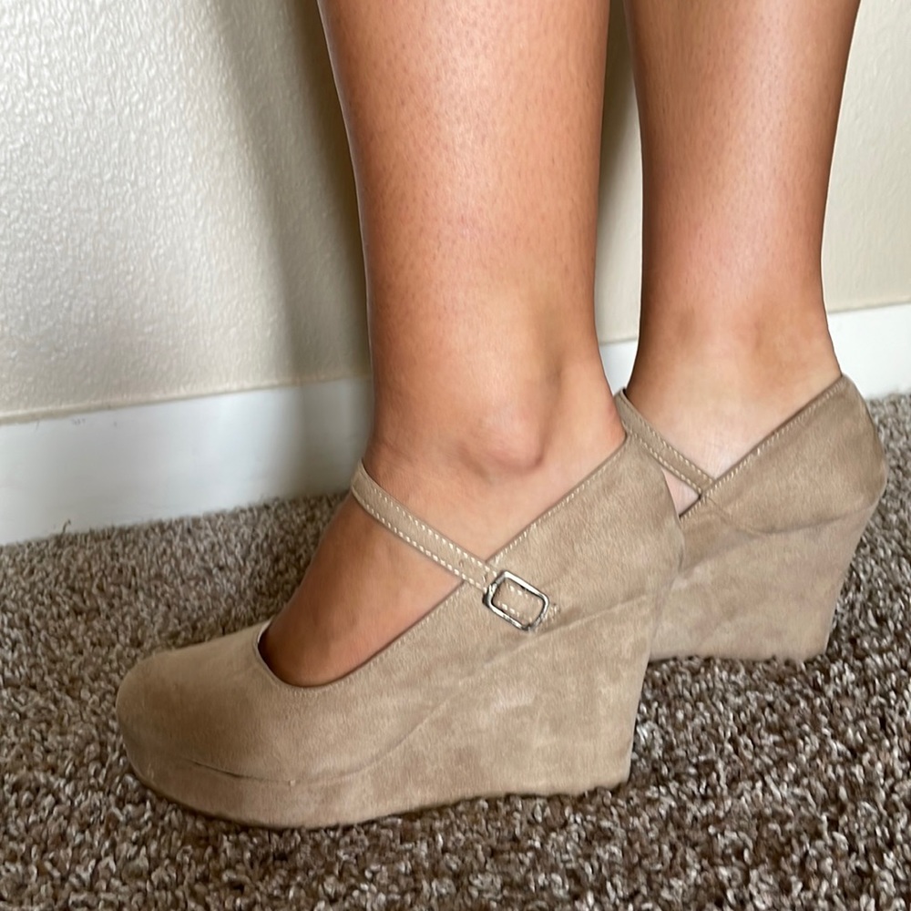 Nude platform heels